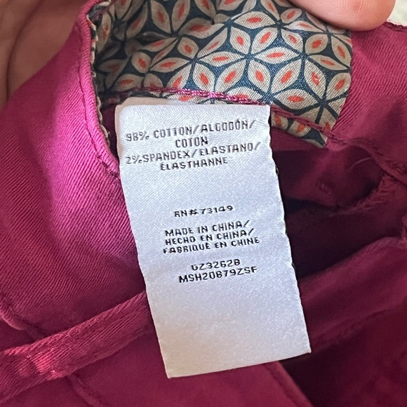 One 5 One Women's Fuschia Shorts - Picture 6 of 7